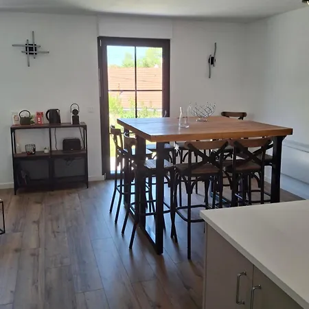 La Maison D'a Cote 1 * Cuise-la-Motte